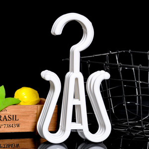 Appendiabiti Ecologici in Plastica Bianca <span class=keywords><strong>per</strong></span> Scarpe e Ciabatte, Espositori <span class=keywords><strong>per</strong></span> Supermercati, Rastrelliere <span class=keywords><strong>per</strong></span> Parrucche - Product Image 2