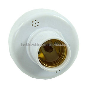 Không dây Điều Khiển Từ Xa E27 Ánh Sáng Đèn Vít Bulb Chủ <span class=keywords><strong>Cap</strong></span> với Ổ Cắm Chuyển Đổi - Product Image 4