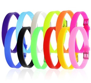 <span class=keywords><strong>Bracelet</strong></span> en cuir de nom de lettre de famille <span class=keywords><strong>personnalisé</strong></span> pour dames de 8mm bon marché en gros - Product Image 5