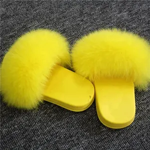 Zapatos de bebé 2019 dulce piel amarillo sandalias niños encantadores zapatos de piel de zorro de peluche zapatillas de niños