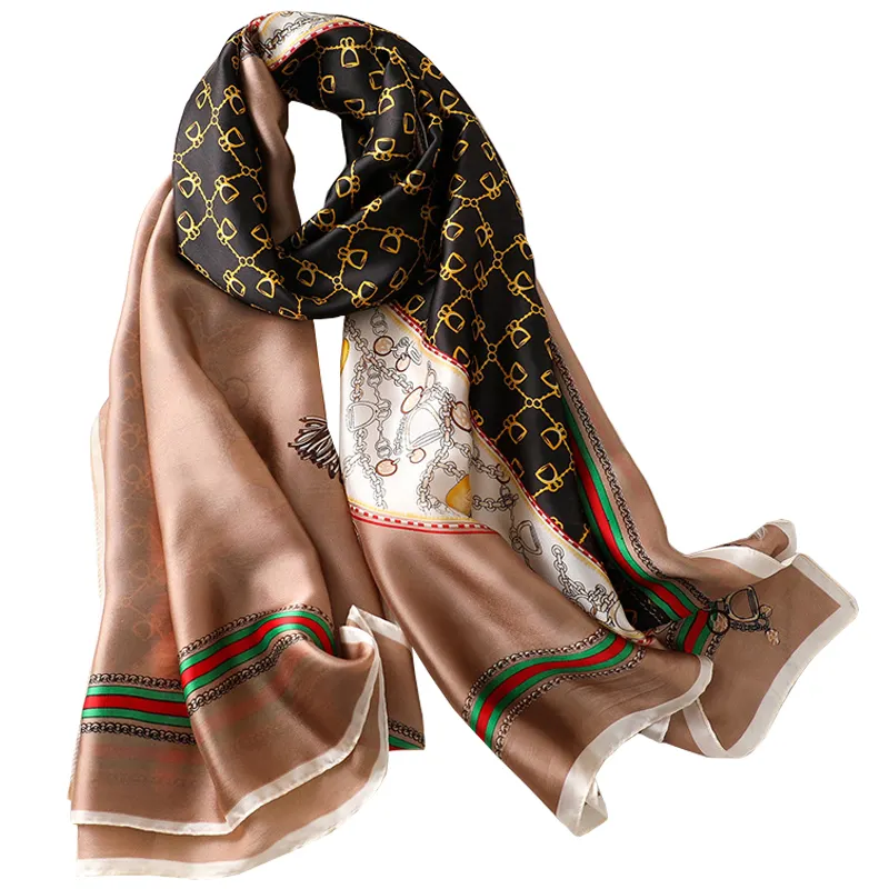 En gros 2018 Offre Spéciale bulle en mousseline de soie mode élégante chaîne motif en mousseline de soie femmes foulard