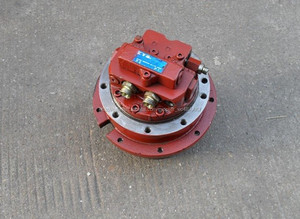 Takeuchi tb015, tb016, tb15, TB16 MINI excavadora transmisión de desplazamiento, bomba hidráulica, pista del rodillo inferior - Product Image 1