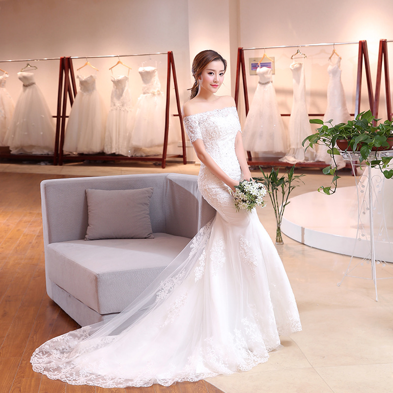 wedding dresses mermaid 2017 Wedding Dresses Mermaid Style, Elegant Lace Mermaid Bridal Dress with Appliqued V-Neck, Long Sleeves, and Sweep Train