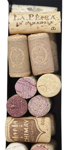Rifornimento della fabbrica della decorazione della Casa a parete in metallo lettera M tappo del vino titolare