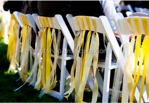 Chaise pliante d'extérieur en résine plastique blanche rembourrée de style Wimbledon pour événements de mariage et location en Amérique - Product Image 6