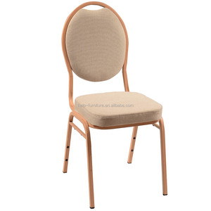 Ferro a cadeira do banquete para o estilo tradicional empilhável confortável Oversized do aluguel para restaurantes dos casamentos da fazenda com MOQ pequeno