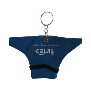 Llavero y mosquetón uniforme promocional de Taekwondo para entusiastas del deporte - Product Image 1