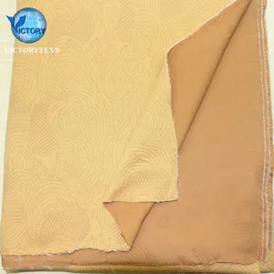 China Supplier Carp Pattern Elastic Polyester Yarn Dyed Scuba Cotton Custom Jacquard Knit Air Layer Quilt Scuba Knitting Fabric
