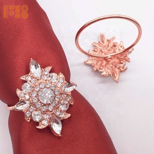 Anelli di cristallo Vintage con diamanti in <span class=keywords><strong>oro</strong></span> rosa strass in lega di metallo in alluminio per la decorazione della tavola di nozze e festa - Product Image 2
