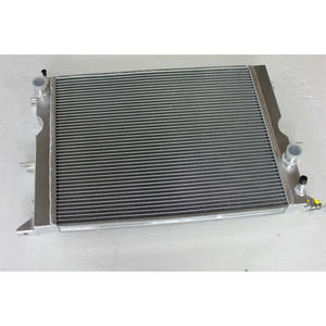 Radiateur de voiture de course automobile en aluminium pour <span class=keywords><strong>LAND</strong></span>-<span class=keywords><strong>ROVER</strong></span> Defender & <span class=keywords><strong>Discovery</strong></span> <span class=keywords><strong>200</strong></span> <span class=keywords><strong>TDI</strong></span> 2.5 Turbo Diesel 1989-94 - Product Image 2
