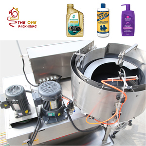 The One Packaging Machine de bouchage de fermeture à vis automatique de type linéaire à six roues pour bouchons en plastique et couvercles en métal - Product Image 3