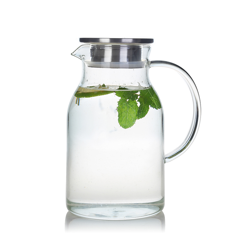 Glass Iced Tea Pitchers With Strainer for Fruit Infusions, 64 OZ Borosilicate Glass Carafe, Glass Water Jug,