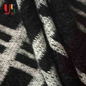 <span class=keywords><strong>Noir</strong></span> <span class=keywords><strong>et</strong></span> <span class=keywords><strong>blanc</strong></span> À Carreaux fils teints stripe knit jacquard enfants vêtements hacci tissu - Product Image 4