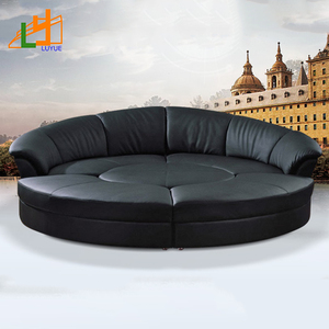 Prezzo di fabbrica <span class=keywords><strong>bianco</strong></span> <span class=keywords><strong>nero</strong></span> rotondo divano letto in vera pelle sezionale divano spugna di riempimento per mobili per la casa <span class=keywords><strong>soggiorno</strong></span> per la vendita - Product Image 5