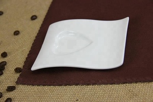 Nuevo diseño italiano en forma de corazón blanco al por mayor taza de café de cerámica para promocional - Product Image 6
