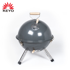 <span class=keywords><strong>Barbecue</strong></span> a Tre Gambe Design a Forma di Palla Mini Griglia a Carbone a Forma di Pallone da Calcio BBQ <span class=keywords><strong>Barbecue</strong></span> - Product Image 3