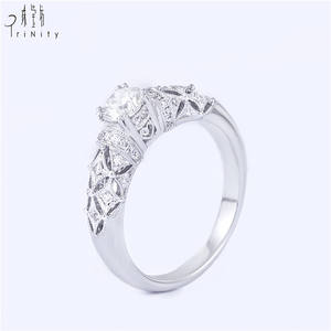 แหวนทองคำขาว 18K แท้ ประดับเพชรแท้ สำหรับผู้หญิง งานหมั้น งานแต่งงาน และงานเลี้ยง - Product Image 6