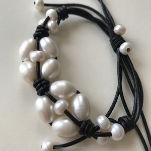 <span class=keywords><strong>Bracciale</strong></span> Unisex in Vera Pelle Intrecciata con <span class=keywords><strong>Perle</strong></span> Naturali d'Acqua Dolce Stile Retrò - Product Image 3
