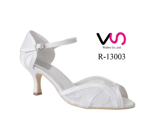 5.5cm handmade comfortable heel R-13003 nice lace ivory white satin women bridal wedding sandal shoes for wholesale