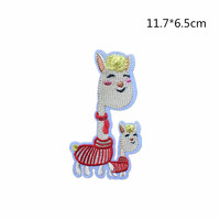 Nouvel arrivage de patchs brodés d'animaux, vente en gros d'appliques en tissu rose de dessin animé, patch de broderie d'alpaga mignon personnalisé pour vêtements