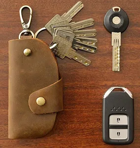 Genuine Leather Brown Key Chains Holder Buckle Closure Key Rings