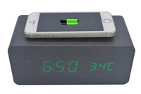 Fantastische nieuwe snelle draadloze mobiele oplader met LED-verlichting, spraakbesturing, houten tafelklok, slimme wekker