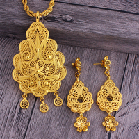 JH Promotion Exceptionnelle : Parure de Bijoux Vintage Plaqué Or 18K avec Pendentif Creux et Boucles d'Oreilles pour Mariage/Fiançailles/Fête