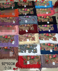 Sciarpa Quadrata in Viscosa con Stampa Floreale Stile Russo, Turbante Avvolgente, Foulard da Donna, dal Miglior Fornitore di Hangzhou - Product Image 6