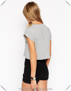 Venta al <span class=keywords><strong>por</strong></span> mayor, camiseta gris 100% algodón para mujer, Top corto de manga corta, camiseta recortada de manga Lisa enrollada - Product Image 2