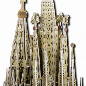 Rompecabezas 3D DE PAPEL DE LA Sagrada Familia, modelo de Catedral de la Basílica de Barcelona, juguete de Arquitectura de España DIY para niños, regalo de viaje para niños y niñas - Product Image 3