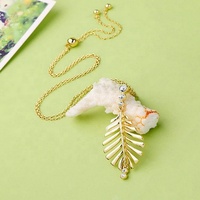 Collier nordique en forme de feuille monstera, bijoux en acier inoxydable, pendentif en forme de blonde