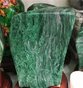 Pietra di cristallo di quarzo di giada malese ruvida lucidante naturale per la decorazione