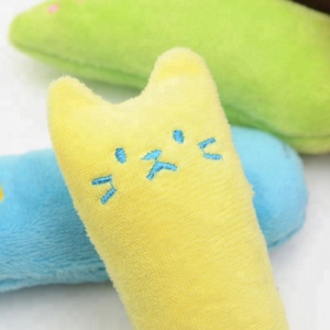 Popular high Quanlity cute Interactive fancy animal teeth grinding catnip toys claw thumb bite cat mint - Product Image 3