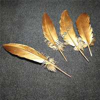 Plumes d'oie peintes or, pièces, DIY, vente en gros, métallique, paillettes, or