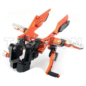 Reposapiés para Motocicleta <span class=keywords><strong>KTM</strong></span> <span class=keywords><strong>DUKE</strong></span> <span class=keywords><strong>125</strong></span> <span class=keywords><strong>200</strong></span> - Product Image 1