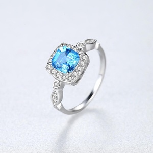 <span class=keywords><strong>Anello</strong></span> CZCITY in Argento Sterling 925 con Gemma Sintetica Quadrata Blu Brillante per Donne, <span class=keywords><strong>Anello</strong></span> di Lusso per Fidanzamento e Matrimonio - Product Image 4