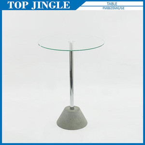 Soporte de valet moderno con base de cemento cónico - Product Image 6