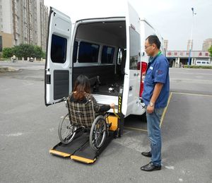 Elevador de silla de ruedas eléctrico para exteriores, plataforma de transferencia de tijera para discapacitados, capacidad de 350kg - Product Image 5