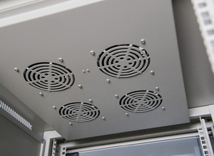 Délai de livraison de Contrôle Réseau Cabinet Serveur Rack Armoires <span class=keywords><strong>Roulette</strong></span> Avec Frein - Product Image 3