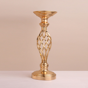 Per <span class=keywords><strong>centrotavola</strong></span> per <span class=keywords><strong>fiori</strong></span> da tavola <span class=keywords><strong>con</strong></span> portacandele <span class=keywords><strong>in</strong></span> <span class=keywords><strong>vetro</strong></span> quadrato rotondo cromato e sfera di cristallo - Product Image 3