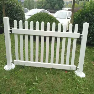 Grille en plastique portable clôture barrière de jardin en plastique PVC clôture verticale feuille de vinyle clôture pour jardin