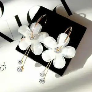 New Korean 6 Petal Acrylic Fringes Earrings Transparent Earrings Flower Earrings For Women