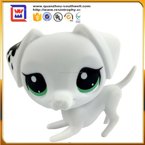 White <span class=keywords><strong>puppy</strong></span> dog statue et polyrésine animaux statues <span class=keywords><strong>de</strong></span> décoration <span class=keywords><strong>de</strong></span> la <span class=keywords><strong>maison</strong></span> - Product Image 1