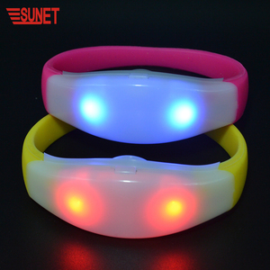 SUNJET nouvelle fonction événement décoration équipement RGB lumière led <span class=keywords><strong>clignotant</strong></span> télé<span class=keywords><strong>commande</strong></span> 33 boutons concert dmx led bracelet - Product Image 6