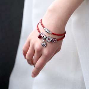 MD-009 encanto <span class=keywords><strong>amor</strong></span> corazón rojo LETHER mano una buena suerte bolas pulsera - Product Image 2