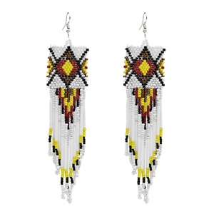 Boucles d'oreilles créoles en perles et pompons de style bohème faites à la main Moyamiya pour <span class=keywords><strong>mariage</strong></span>, fête, fiançailles, usage quotidien unisexe, cadeau - Product Image 4