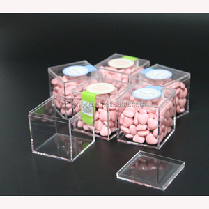 Boîte-cadeau en plastique pour faveurs de mariage en <span class=keywords><strong>plexi</strong></span> transparent de 2 pouces <span class=keywords><strong>Cube</strong></span> de bonbons en acrylique transparent pour faveurs de mariage - Product Image 6