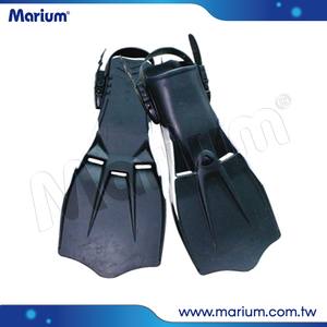 Scuba Rubber Snorkeling Fins With 3 Main Channels Long Blade Fins - Product Image 3