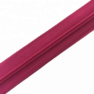 Professionele Custom Hot Sale <span class=keywords><strong>3</strong></span> # Plastic Nylon Milieuvriendelijke Auto Lock Schuifregelaar Lange Ketting Onzichtbare Rits Rollen Thuis Textiel - Product Image 6