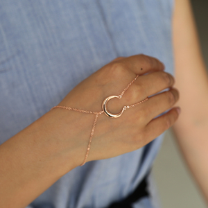 Factory Wholesale Double Horn Polish Shiny Crescent <strong>Moon</strong> Hand Jewelry Slave <strong>Bracelet</strong> with Ring - Product Image 2
